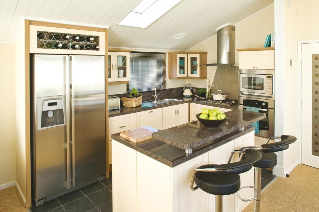 Hele Valley Holiday Park Ильфракомб Номер фото