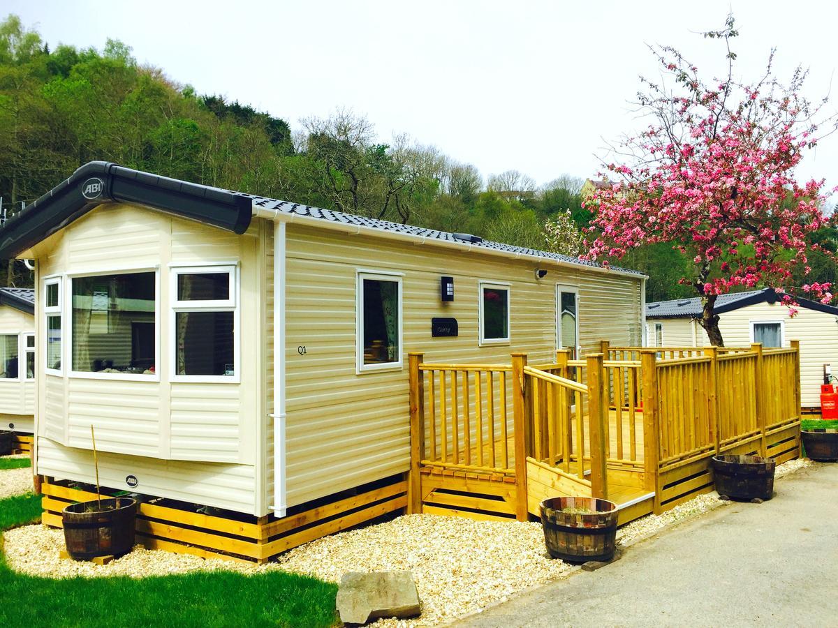 Hele Valley Holiday Park Ильфракомб Экстерьер фото